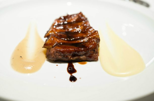 Osteria Francescana: Mora romagnola laccata all’ Aceto Balsamico Tradizionale di Modena