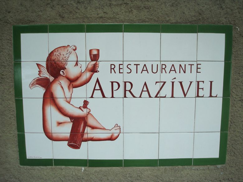 Placa do Restaurante Aprazível